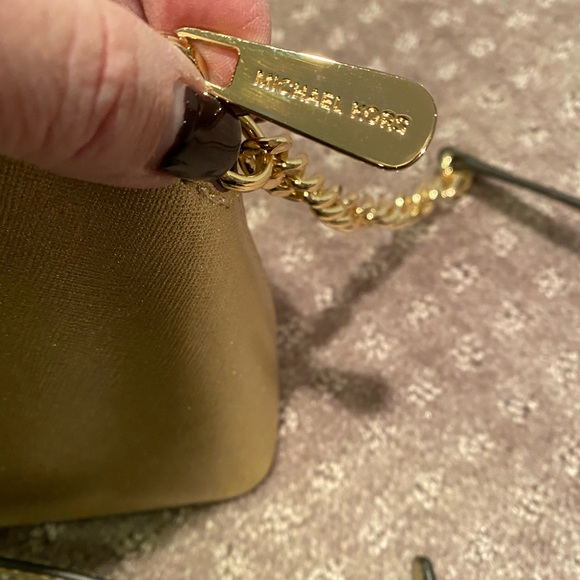 Michael Kors Gold Leather Bag - Picture 9 of 10